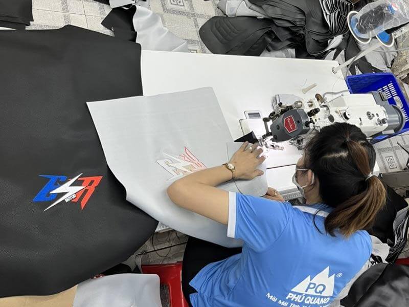 Yên xe máy Phú Quang tiên phong ứng dụng công nghệ mới vào quy trình sản xuất yên xe máy.
