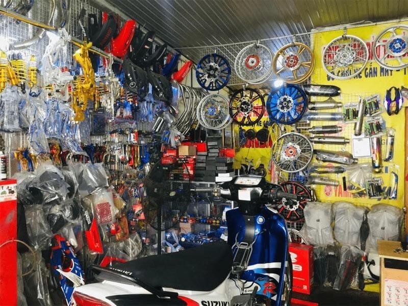Cửa hàng phụ tùng xe máy Hoàng Gia - Hà Nội