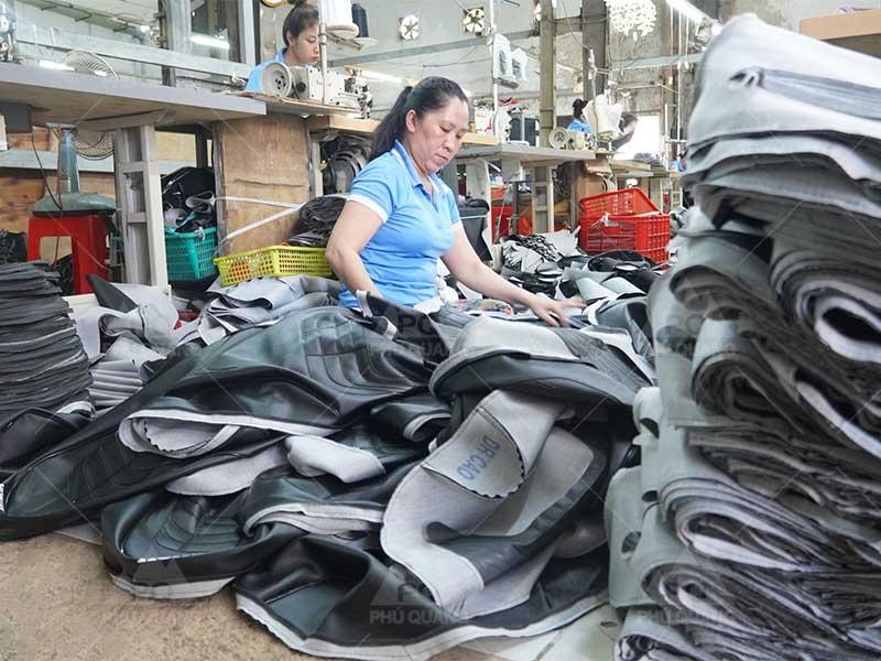 Vốn nhập sỉ bọc da yên xe máy Phú Quang từ 3xx.