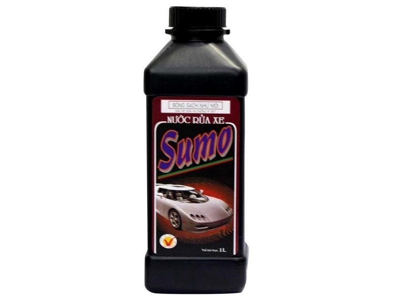 Dung dịch rửa xe máy sáng bóng Sumo.