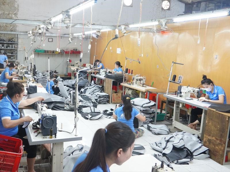 Xưởng sản xuất quy lớn đảm bảo hàng hóa dồi dào cho người mua.