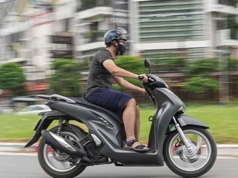 Chạy roda xe máy giúp các chi tiết bên trong động cơ phối hợp trơn tru với nhau.