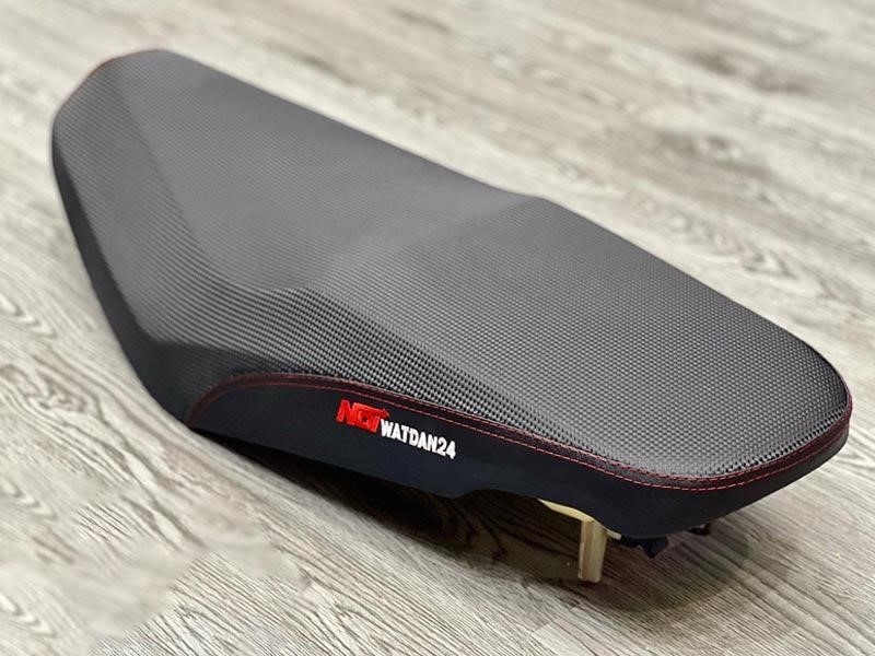 Kiểu yên gọt wave carbon 3D siêu êm.