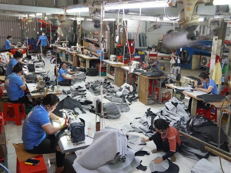 Yên xe Phú Quang xưởng sản xuất bọc yên xe máy có hơn 13 năm trên thị trường