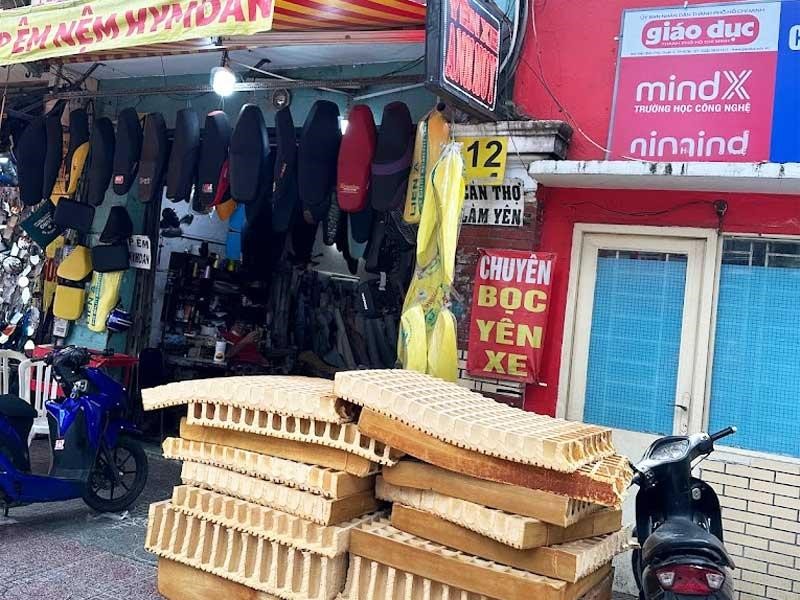 Hoàng Đảm - Tiệm chuyên bọc yên xe máy xã Hưng Long uy tín