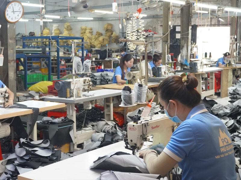 Bọc yên xe máy Phú Quang có hơn 13 năm trong nghề